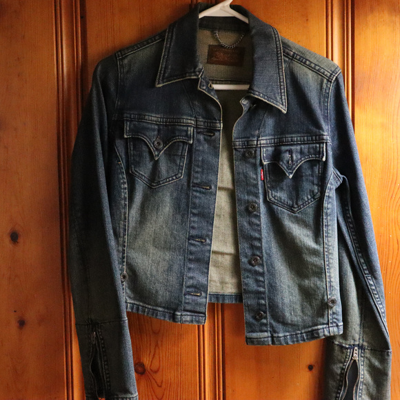 Unique Vintage Levi Jacket - Picture 6 of 8